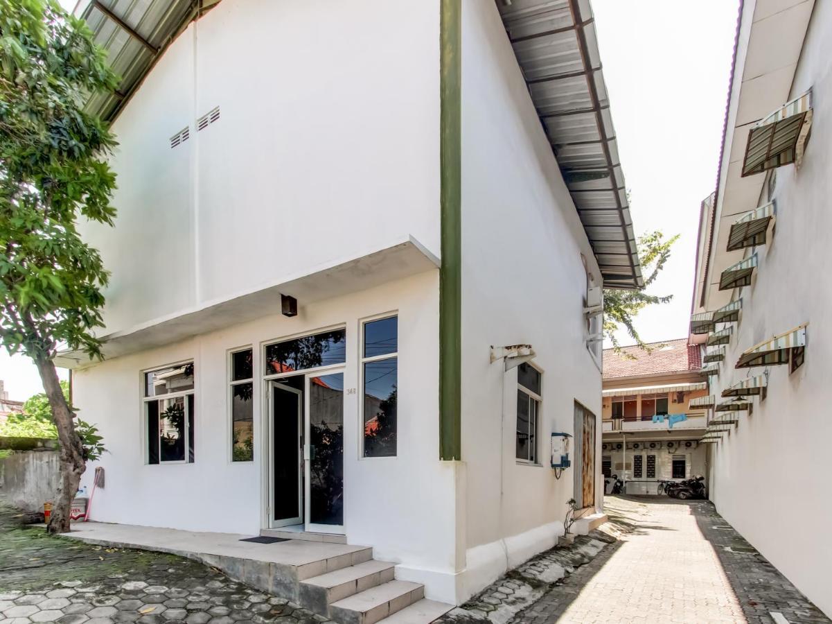 Oyo Life 91374 Asia Stay Semarang Syariah Exterior photo